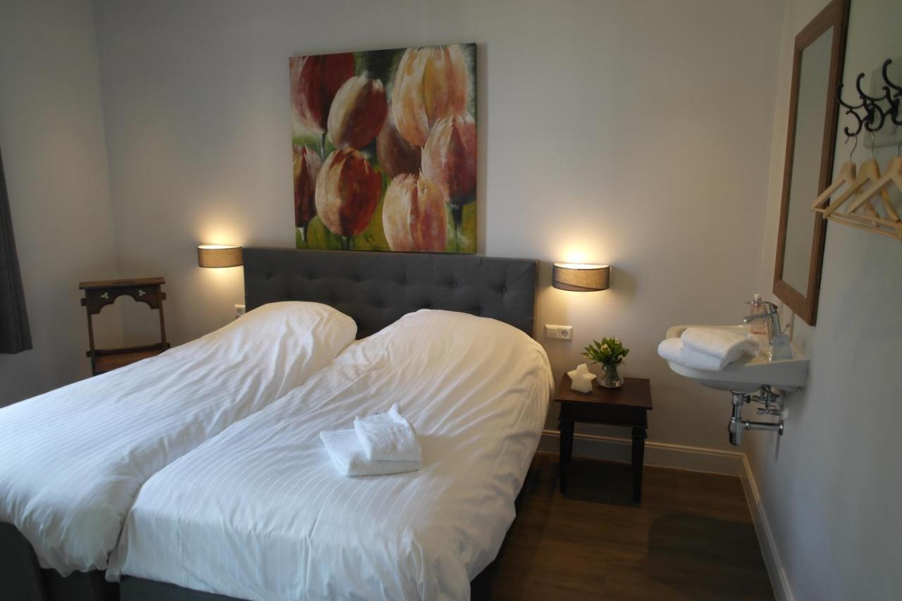 B&B groepsaccommodatie De Pastorie Lage Mierde Buitenkant foto