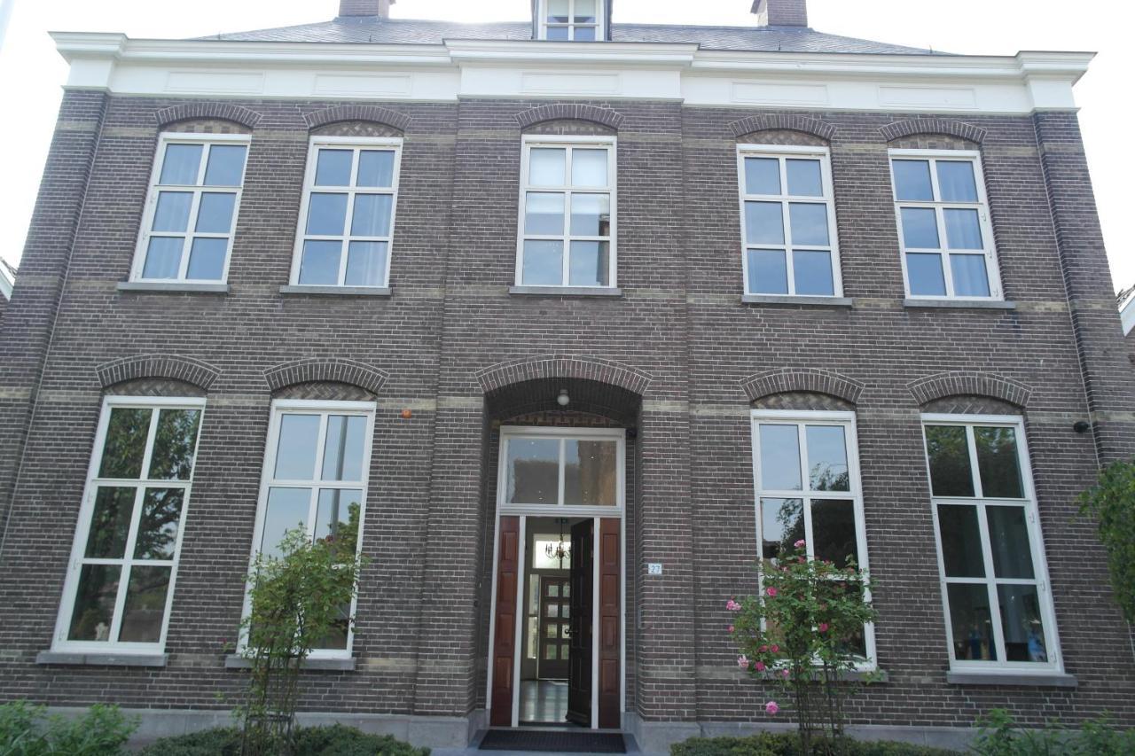 B&B groepsaccommodatie De Pastorie Lage Mierde Buitenkant foto