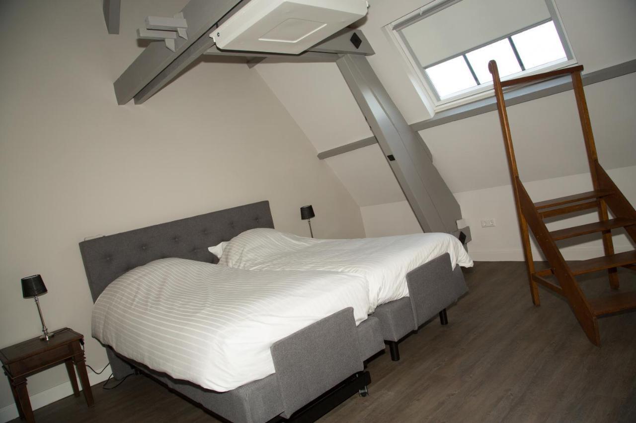 B&B groepsaccommodatie De Pastorie Lage Mierde Buitenkant foto