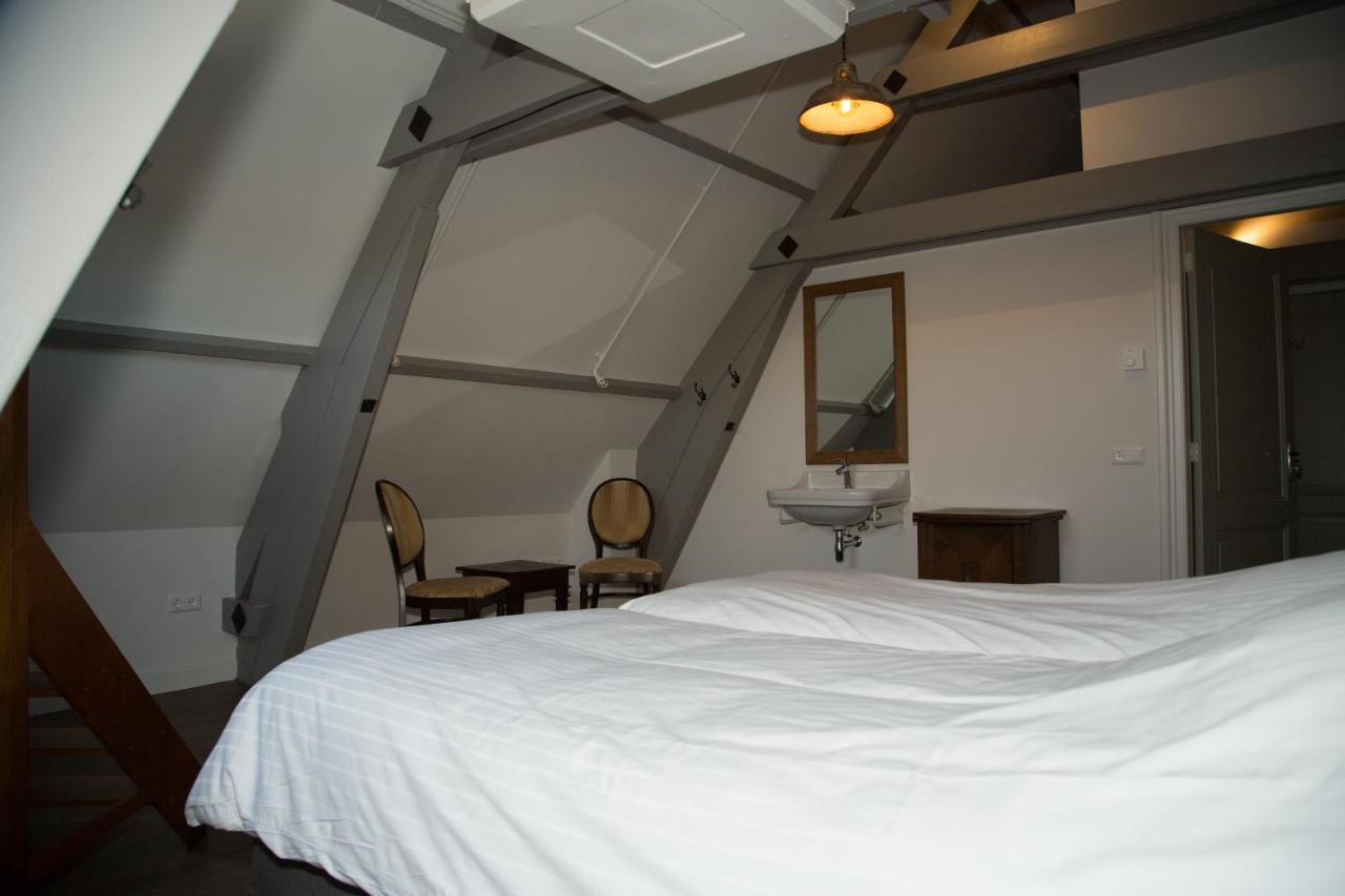 B&B groepsaccommodatie De Pastorie Lage Mierde Buitenkant foto